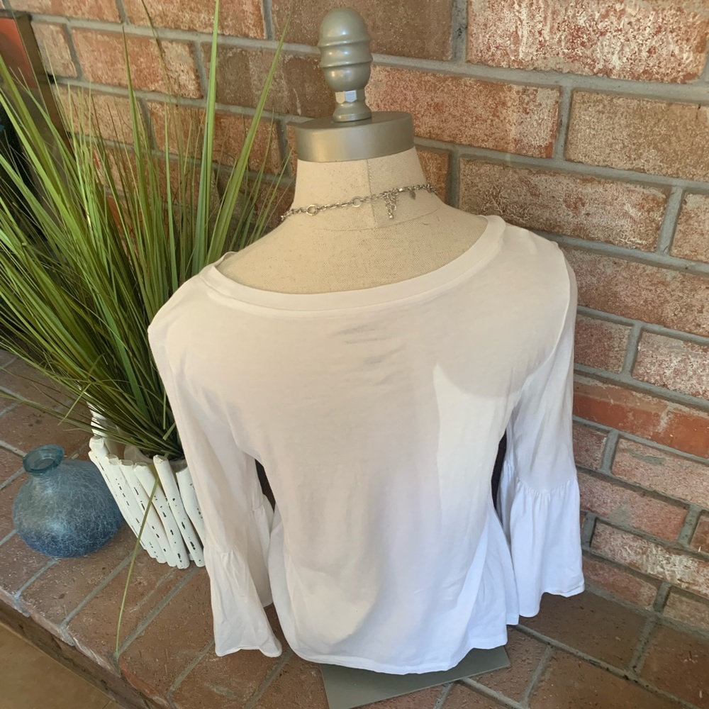 Banana Republic Lightweight White T with flared sleeves.  Size XS